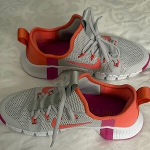 Nike Free X Metcon Women's Gray and orange Sneakers